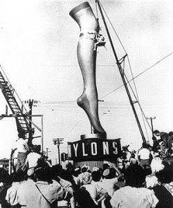 Illustration for article titled The tragic life of the man who invented nylon